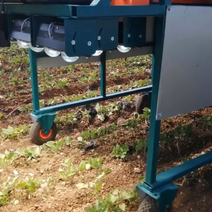 Lazershot prototipinde modüllerin altındaki LED aydınlatma hattı